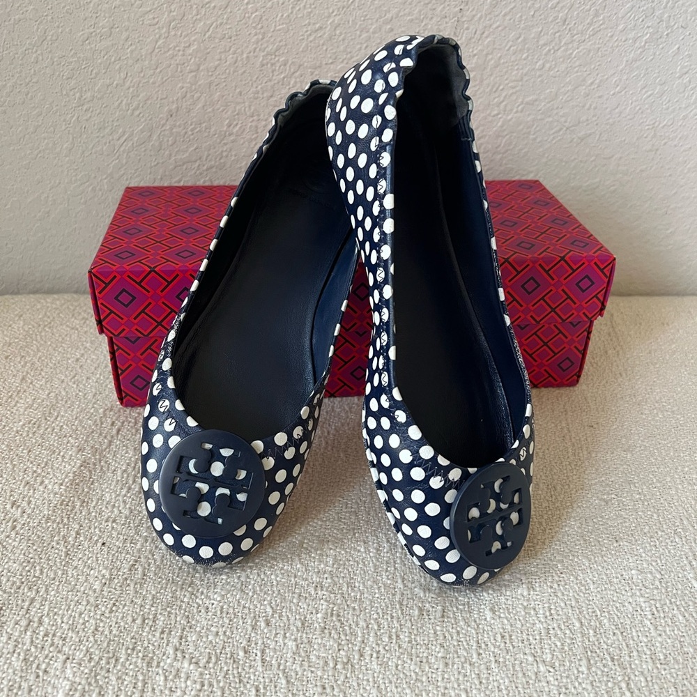 GUC Tory Burch Blue and White Polka Dot Minnie Flats Sz 8